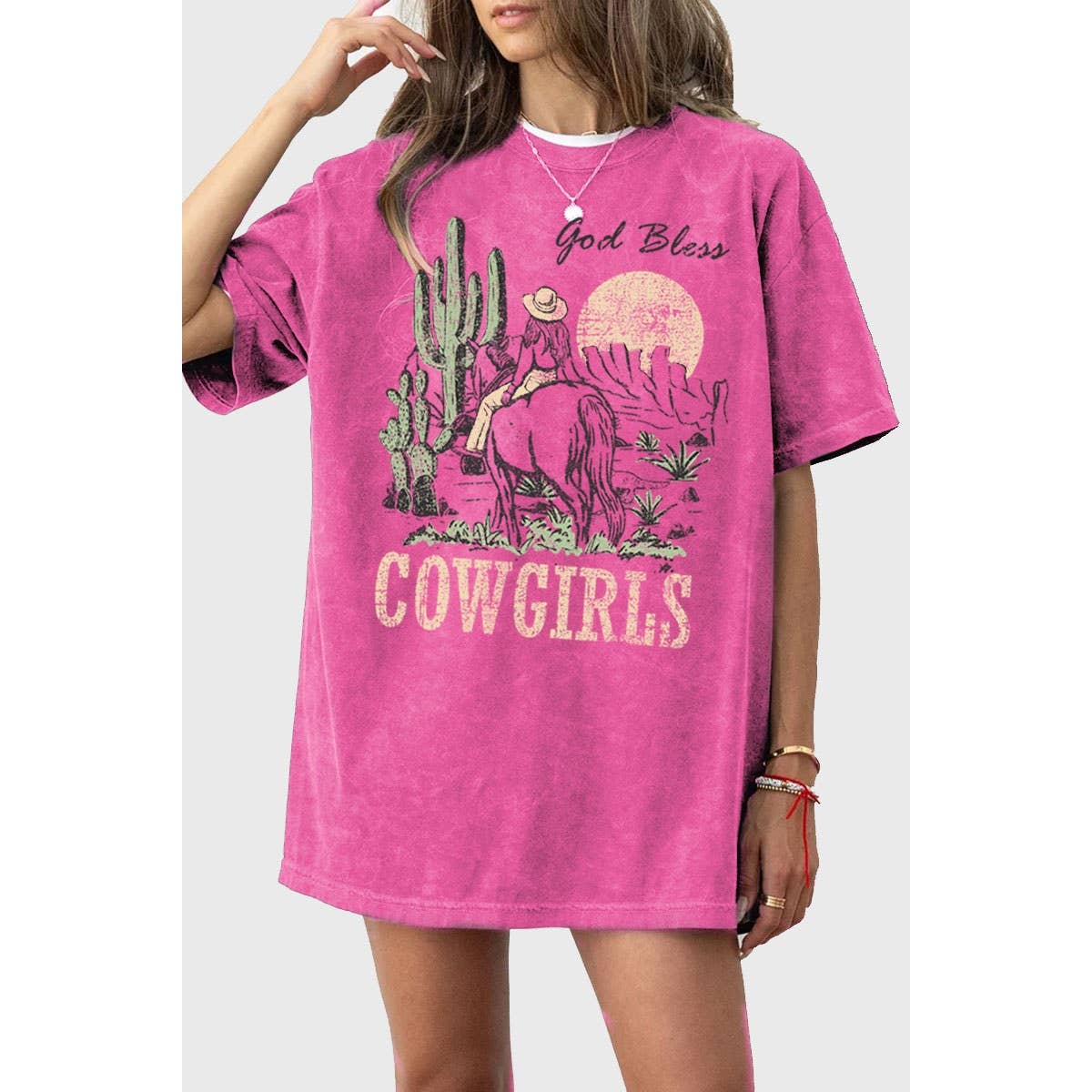 GOD BLESS COWGIRLS OVERSIZED GRAPHIC TEE