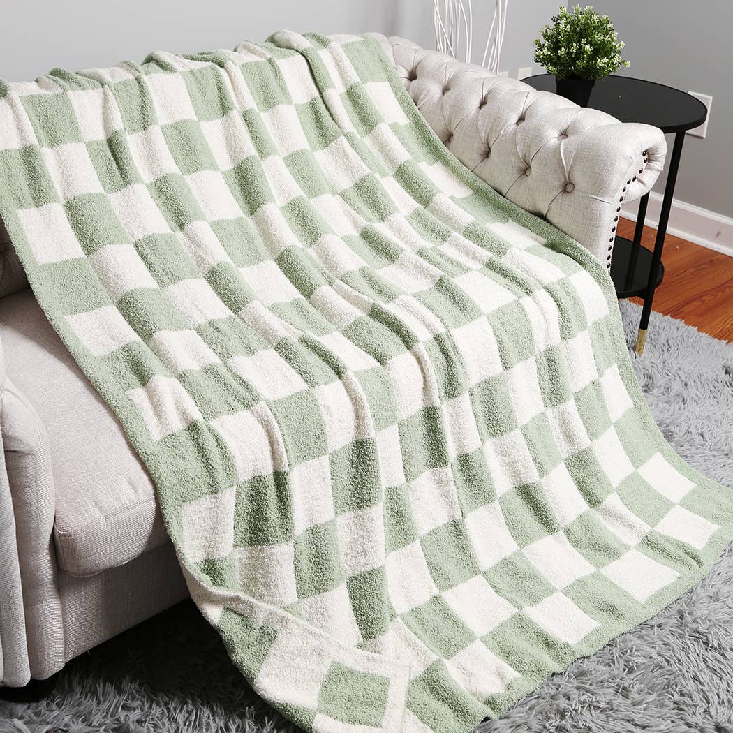 Checkerboard Patterned Throw Blanket