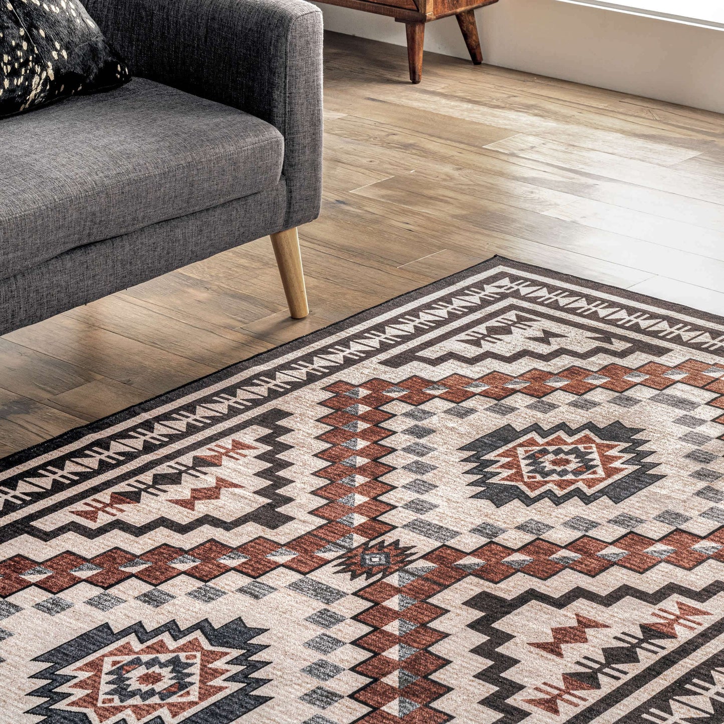 Leighton Machine Washable Southwestern Medallion Area Rug