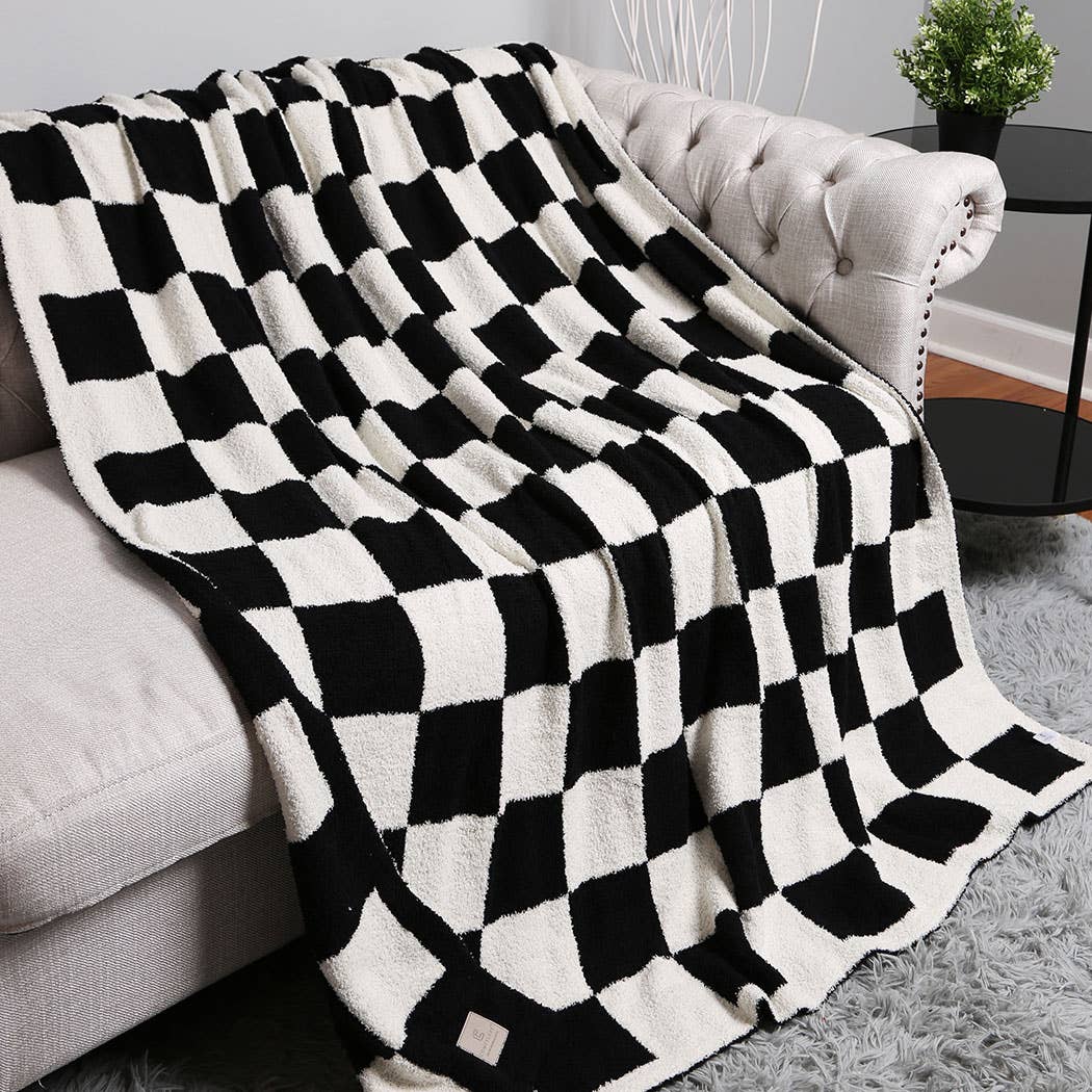 Checkerboard Patterned Throw Blanket